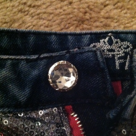 HOLD Almost Famous sequin shorts - Picture 2 of 3