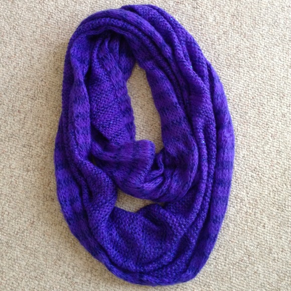 🚫SOLD - Not Available - Infinity scarf