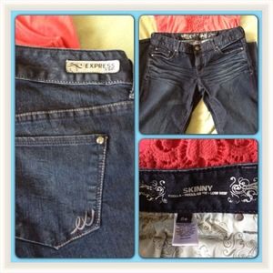 🍥New listing!🍥Express Stella skinny jeans
