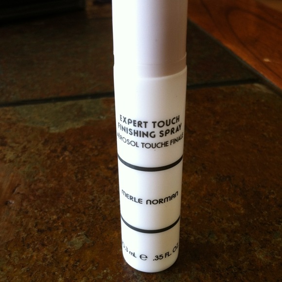 Merle Norman Finishing Spray