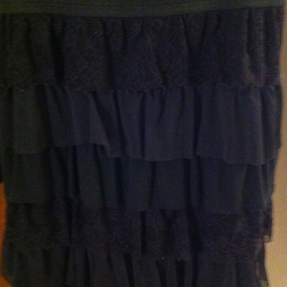 BLACK RUFFLE DRESS! - Picture 2 of 3