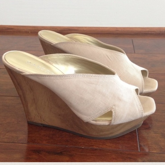 Bakers Womens Fantastic Wedge Sandals