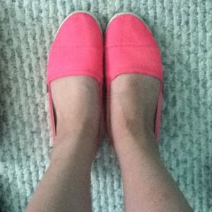 Neon pink rock and candy flats