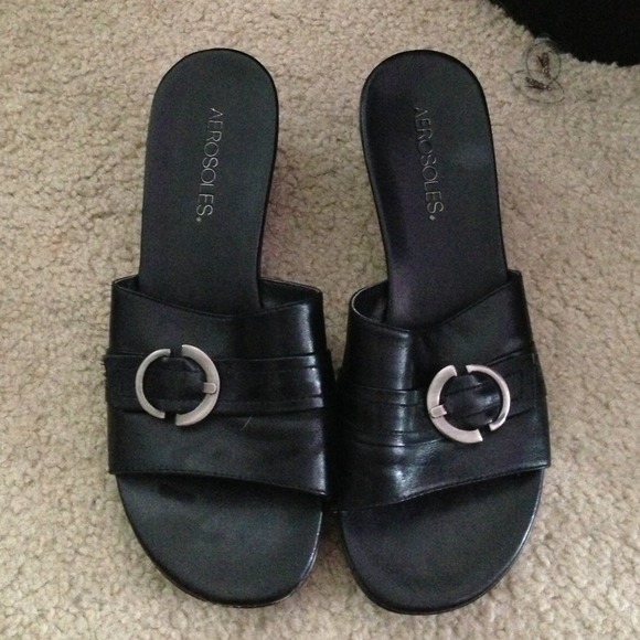 Black leather sandals