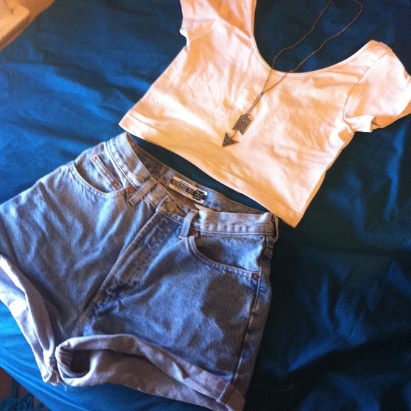 Neckless - Picture 3 of 3