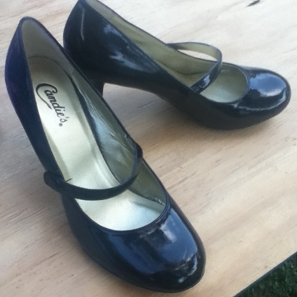 Candie's black heels
