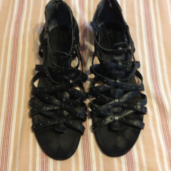 ❤Nine West❤Black sandals