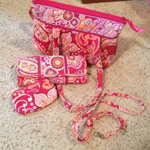 💢SOLD💢 Vera Bradley purse set!