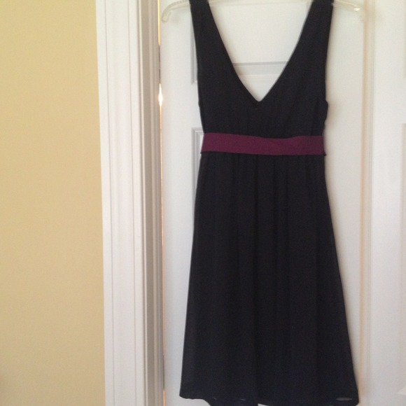 Cute LBD! NWT, never worn. Size 6 American Eagle - Picture 1 of 3