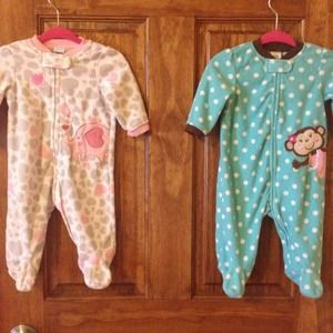 2 Fleece pjs