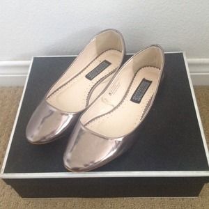 🚫🚫SOLD🚫🚫 Pewter Shiny Flats