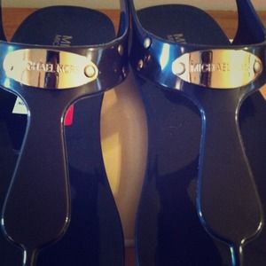 🚫SOLD🚫Michael Kors Sandals