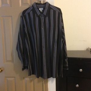 Men's striped button down shirt
