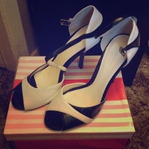 Strapy black and white heel