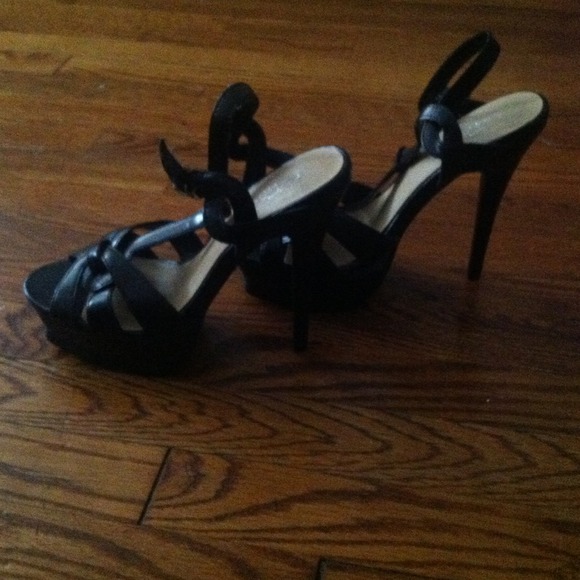 Shoes - Picture 2 of 3