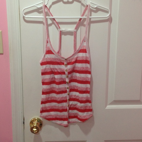 UO cute red and white stripped tank
