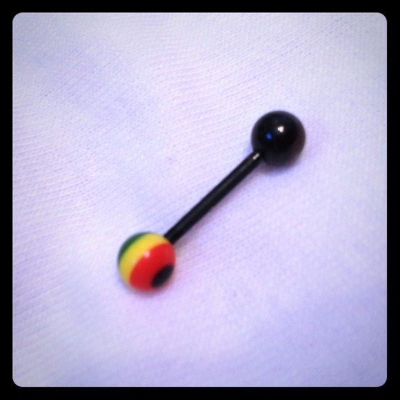 Rasta Tongue Ring