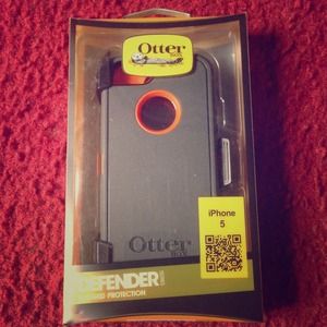 iPhone 5 Otterbox Defender Case