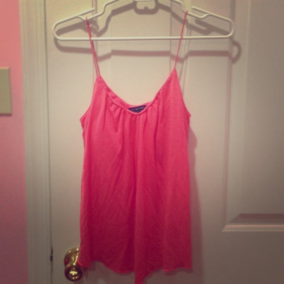 AE super cute pink tank