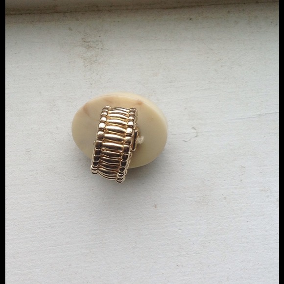 Ring - Picture 2 of 2