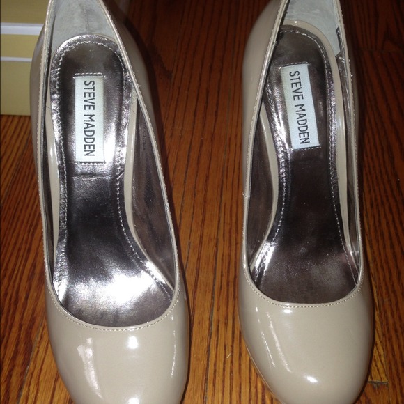 Tan heels