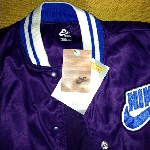 Nike Sportswear Jacket - Picture 3 of 3