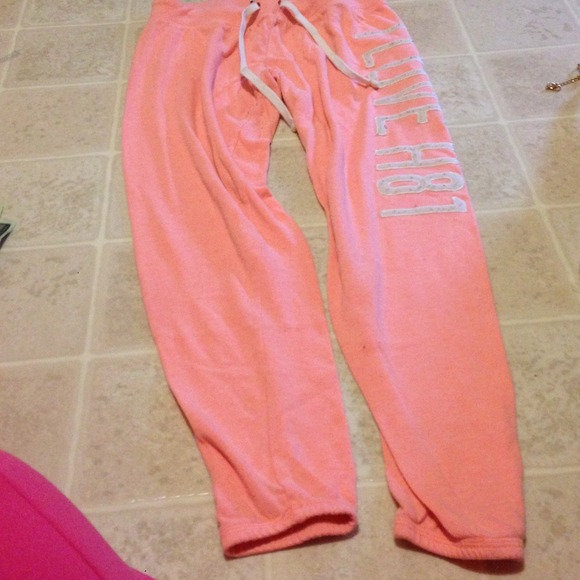 Sweatpants - Picture 2 of 4