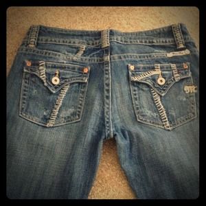 Miss me light washed short denim jeans.