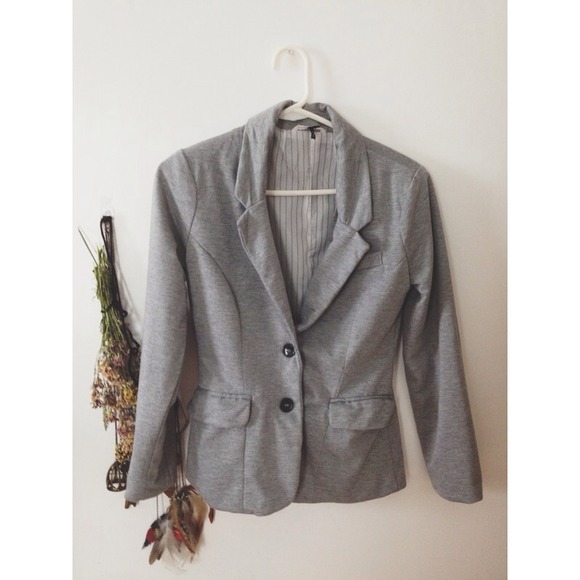Gray blazer!