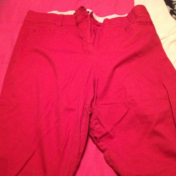 Counterparts size 16 red Capri pants