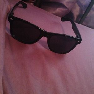 Black sunglasses