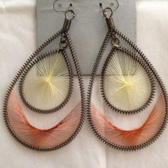 FREE! W/ $50 purchase Gorgeous