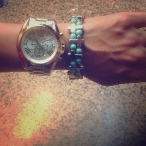 Beaded cross bracelet