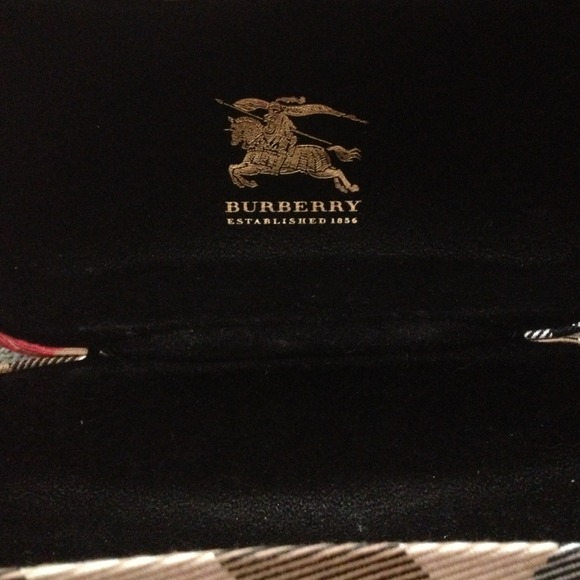 Sunglass case