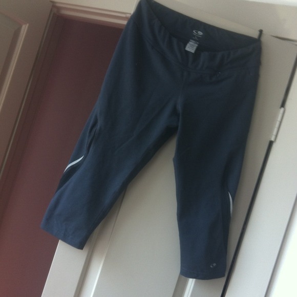 Athletic Yoga Pants💋 - Picture 2 of 3