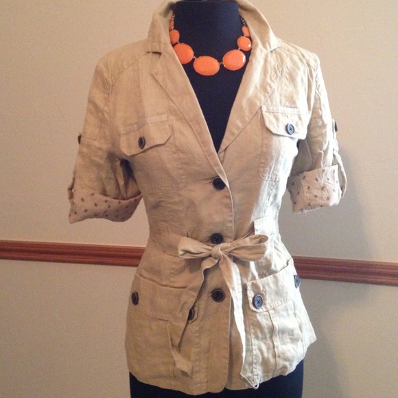NWT Adorable Linen Jacket with Rolled Sleeve