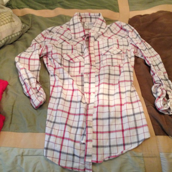 Full tilt (tillys) long sleeve plaid shirt