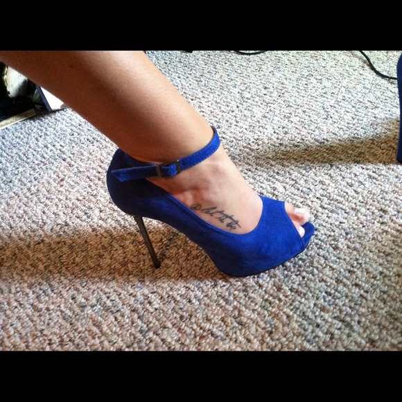 ❌SOLD IN BUNDLE❌ - Picture 2 of 4