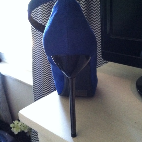 ❌SOLD IN BUNDLE❌ - Picture 4 of 4