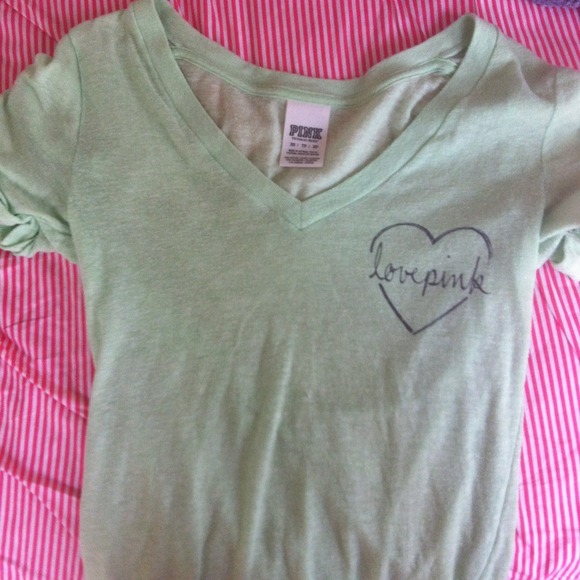 ❤Victoria's Secret Top❤ - Picture 1 of 3