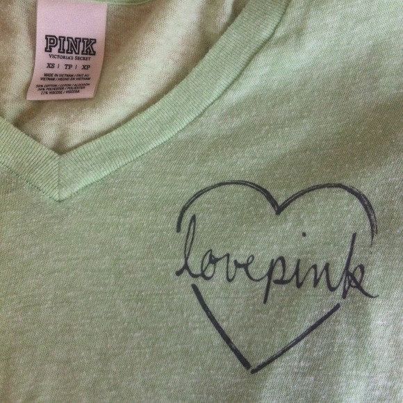 ❤Victoria's Secret Top❤ - Picture 2 of 3