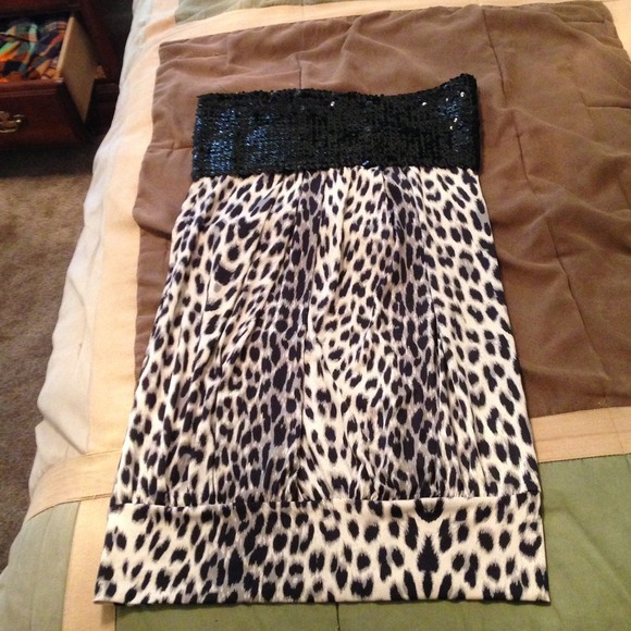 Leopard sequin black and white dress