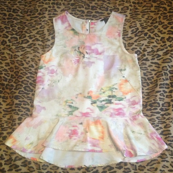 🎉🎉HOST PICK🎉🎉 Watercolor H&M Peplum Shirt