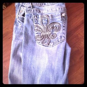 HOLD FRIDAY 30 KASANDRA Miss me jeans & 2 shirts