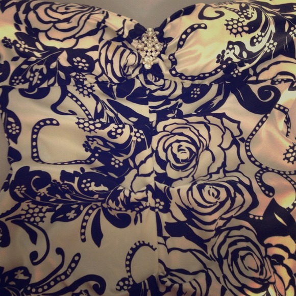 Xscape black and white floral dress!