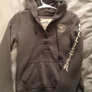 Hollister pullover hoodie