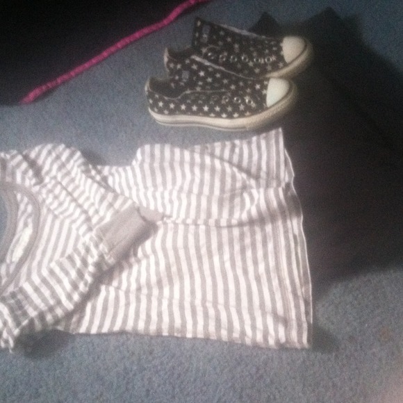 Black And White Stared Converse .