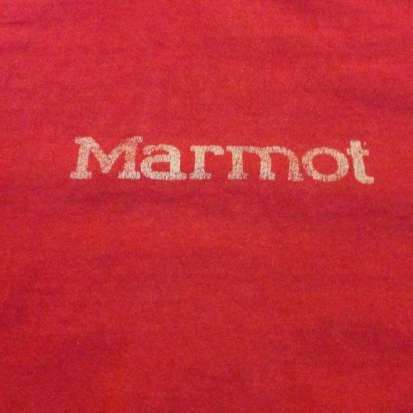 Donated! Red Marmot T-Shirt - Picture 2 of 3