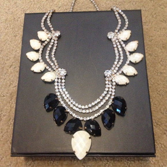 🚫SOLD🚫 Statement Necklace