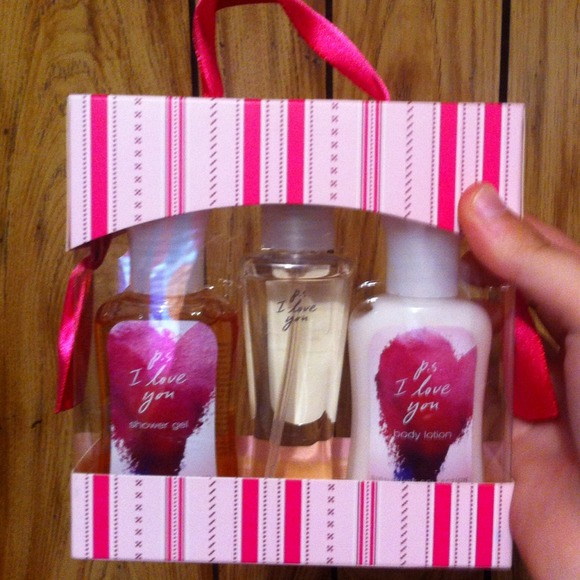 Bath And Body Works P.s I Love You Bundle